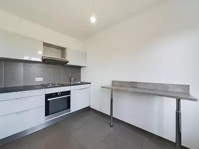 Strasbourg 67000 Location appartement 2 pièces t2 au dernier étage cave