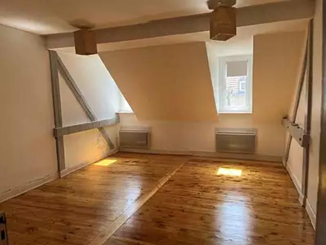 Strasbourg 67000 Location appartement 3 pièces t3 au dernier étage