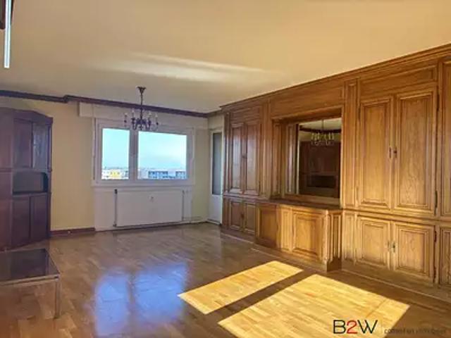 Strasbourg 67100 Achat / Vente appartement 5 pièces t5 au dernier étage parking