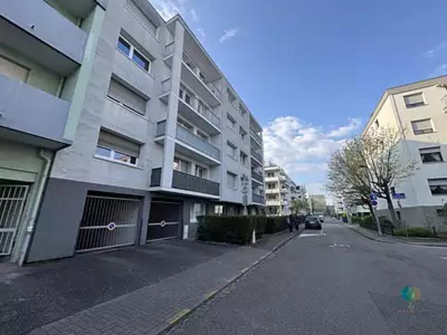 Strasbourg 67100 Location parking