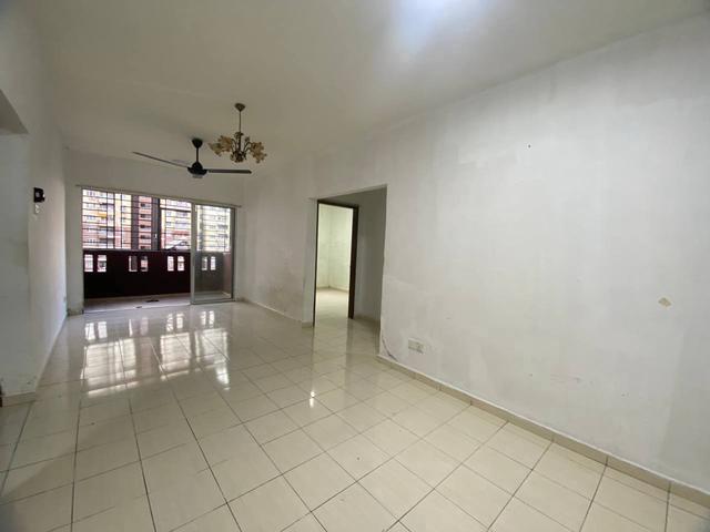 STRATA READYLOW LEVEL Apartment Laguna Biru 1 Tasik Biru Kundang