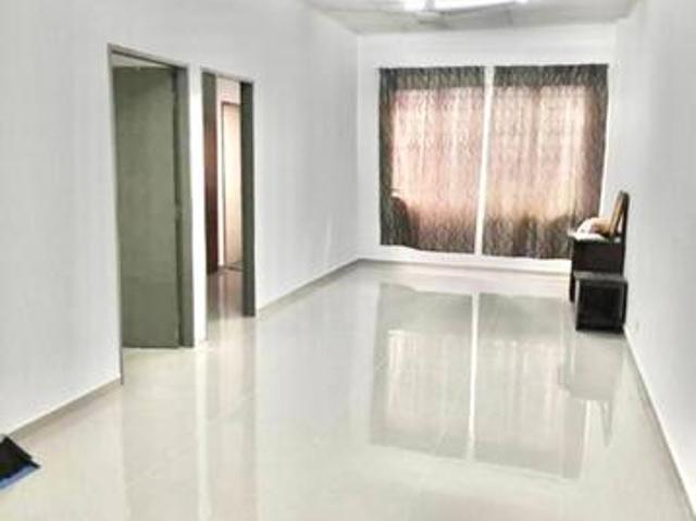 STRATA TITLE RENOVATED Jelutong Apartment Selayang FOR SALE