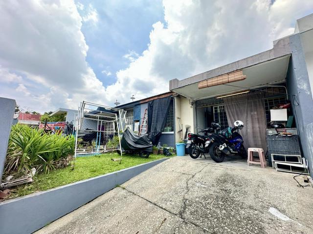 STRATEGIC LOCATION 1 Storey Terrace SS5A Kelana Jaya Petaling Jaya
