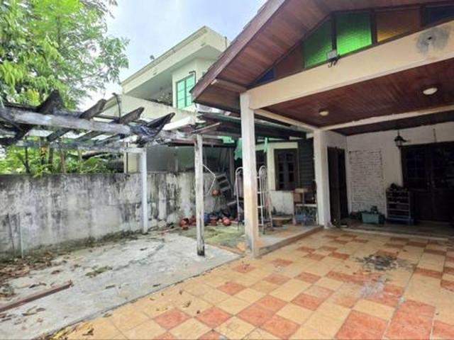 STRATEGIC LOCATION 2 Storey Terrace SS5 Kelana Jaya Petaling Jaya