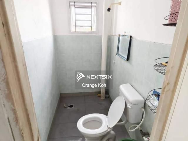 Strategic location, Brand New, Good Quality, Unblock View, Low Floor