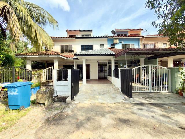 STRATEGIC LOCATION Double Storey TAMAN VILLA HEIGHT KAJANG
