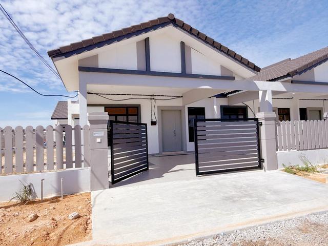 Strategic Location Full Loan Freehold Single Storey 22x70 Jasin Mydin