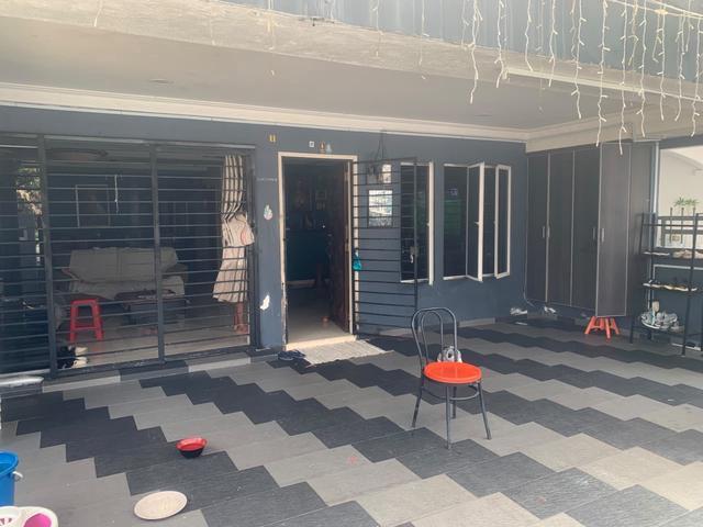 Strategic LocationPandan Indah double storey near LRT station