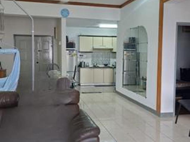 Strategically Located for ease of Commuting Living