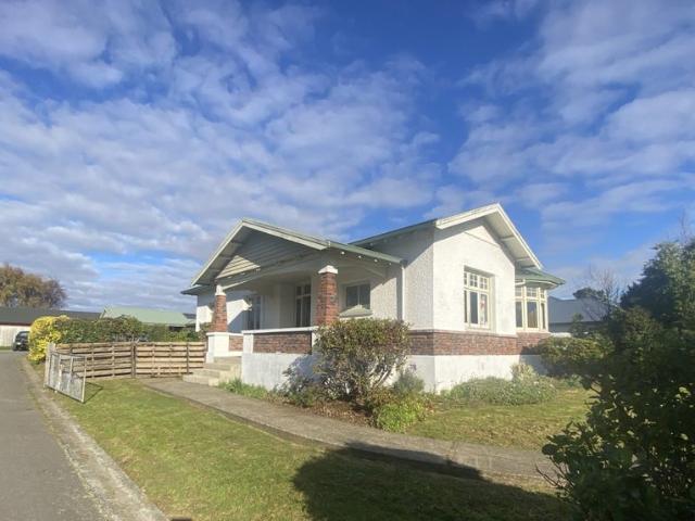strathern, 4 bedrooms