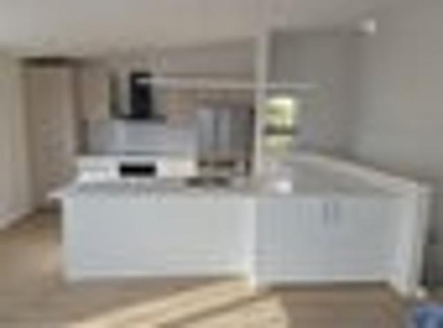 Strathmore Park, 3 bedrooms, $870 pw