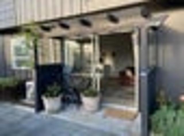 Strathmore Park, 1 bedroom, $400 pw