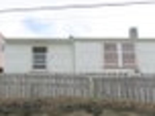 Strathmore Park, 2 bedrooms, $595 pw