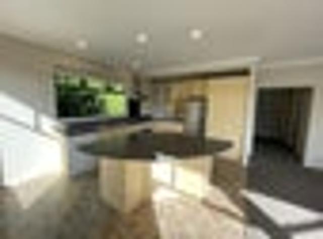 Strathmore Park, 4 bedrooms, $850 pw