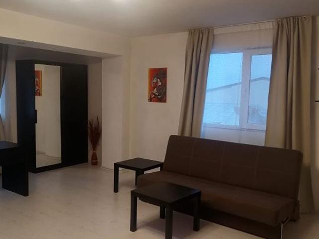 Straulesti/2 camere/centrala proprie/ A.C/renovat
