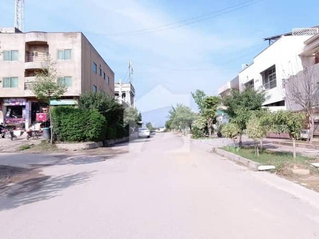 Street 10 Plot For Sale In G 16/4 Size 35x80 60' Feet Wide Road Excellent Location