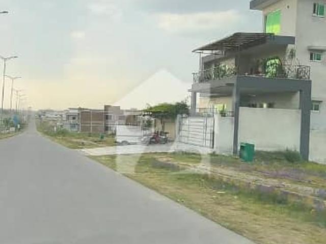 Street 64 d plot? G 14/2