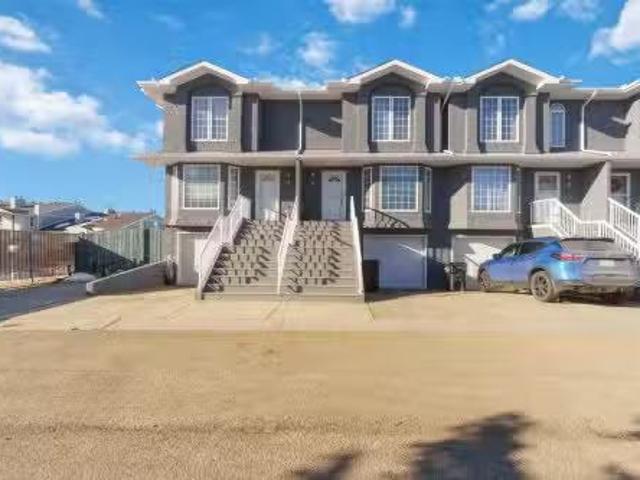 Street, Edmonton, AB, T5Y 2W5 townhouse for sale Listing I.