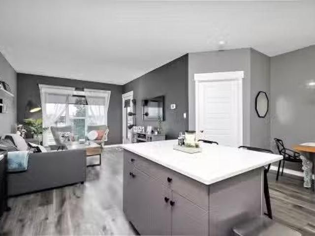 Street, Edmonton, AB, T5H 0C6 condo for sale Listing ID E4.
