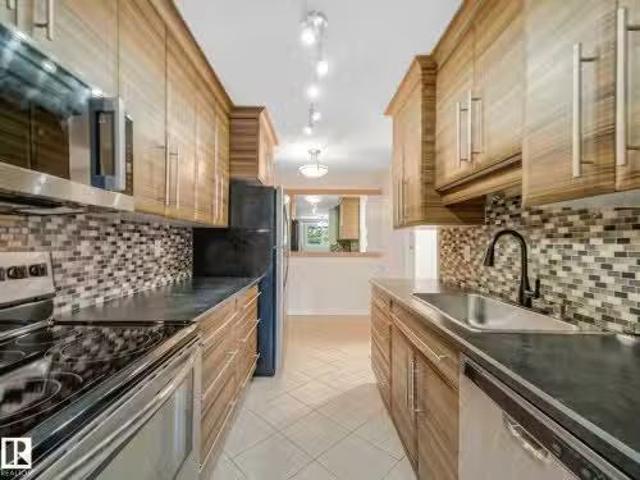 Street, Edmonton, AB, T6J 4E2 condo for sale Listing ID E4.