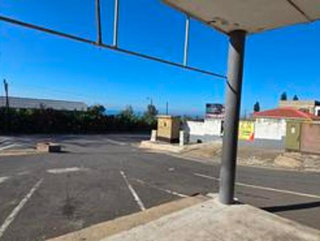 street facing shop for rent in park rynie