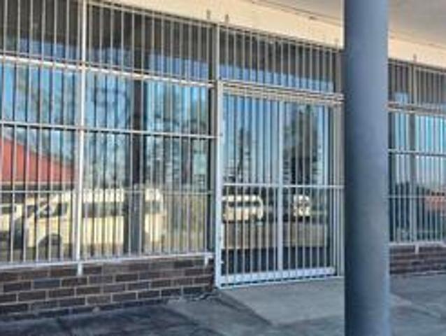 street facing shop for rent in park rynie