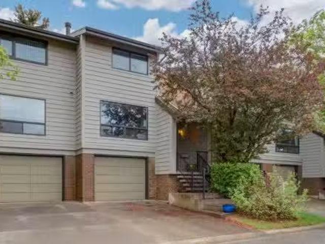 Street Nw, Calgary, AB, T3A 2C6 townhouse for sale Listing.