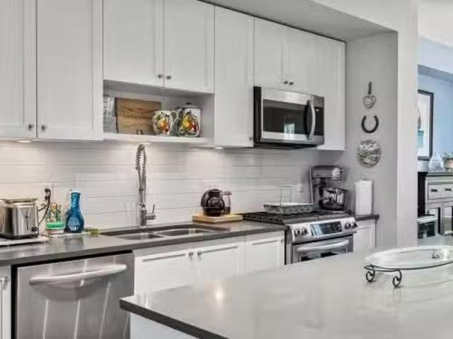 Street, Surrey, BC, V3Z 9P4 townhouse for sale Listing ID.