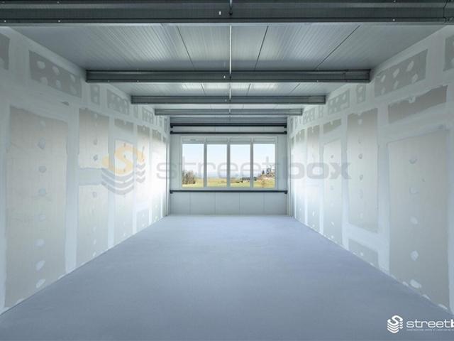 Streetbox de 115 m2 très bien situé !