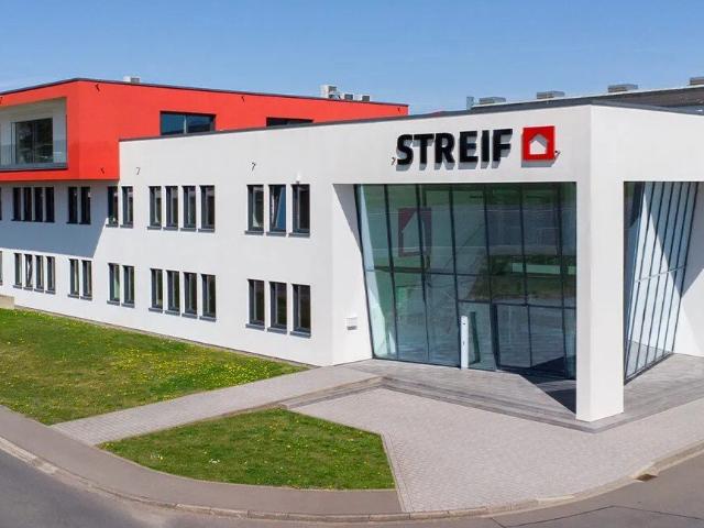 STREIF Effizienzhaus zum Selbstausbau Außen fertig