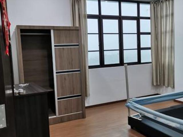 Stutong Tiarra 1 Condo Phase 1 Fully FITTED Highest Floor 4beds