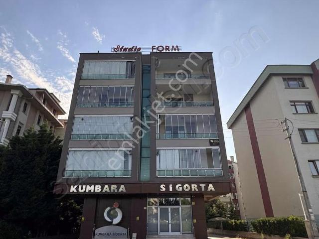 Studıo Formda Mta Tramvay Durağının Hemen Yanında Kiralık Daire