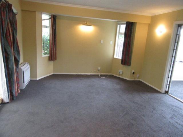 STUDENT ACCOMMODATION 4 LARGE DOUBLE BEDROOMS