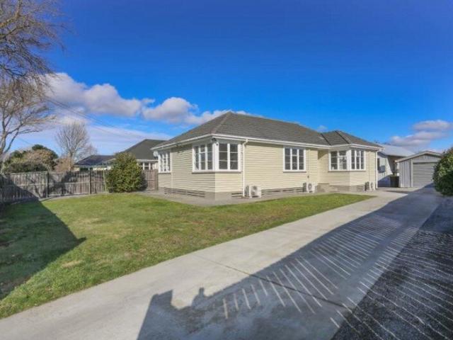 Student Property – two swellings, Six Bedroom – Bryndwr