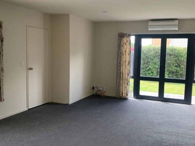 STUDENT PROPERTY 3 Bedrooms & 2 Bathrooms Riccarton