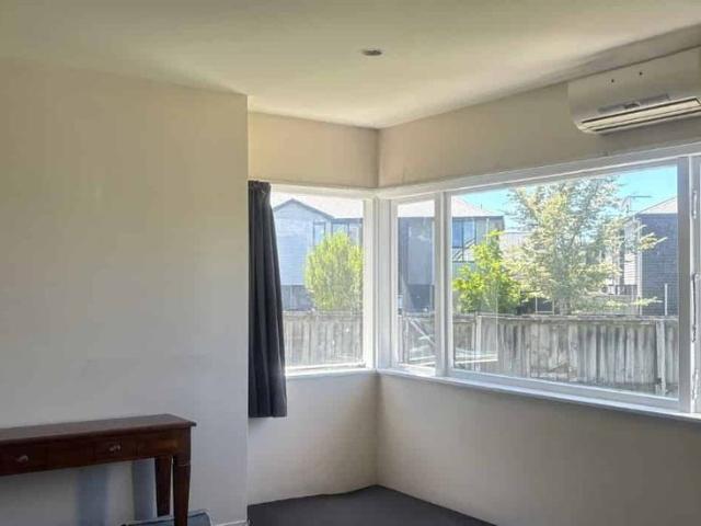 STUDENT PROPERTY 4 Bedrooms on Wainui st Riccarton