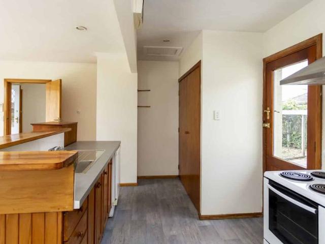 Student Property 6 Bedrooms 2 bathrooms close to UC