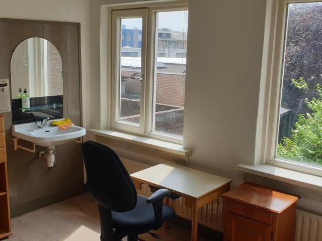 Student room close to Fontys and city center