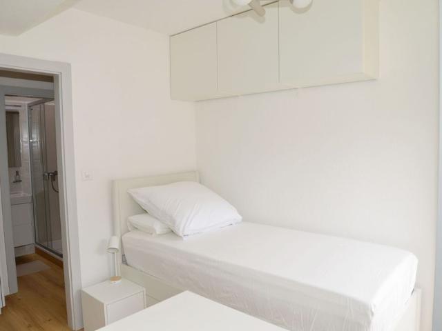 Student studio turnkey – all inclusive – completely renovated 2026