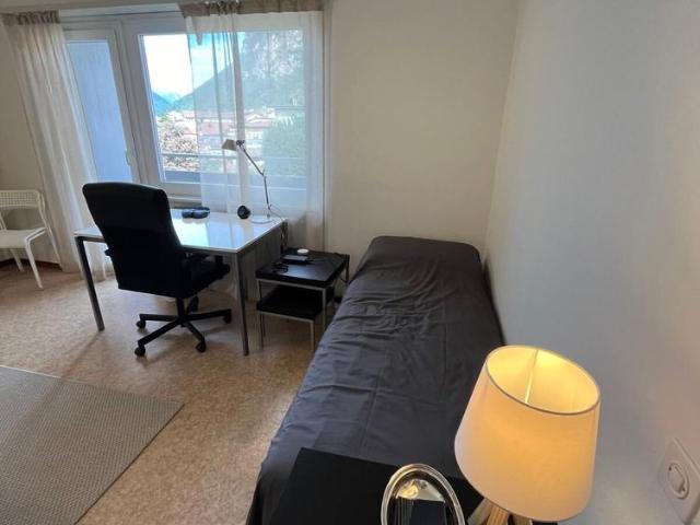 STUDENT STUDIOS FOR RENT