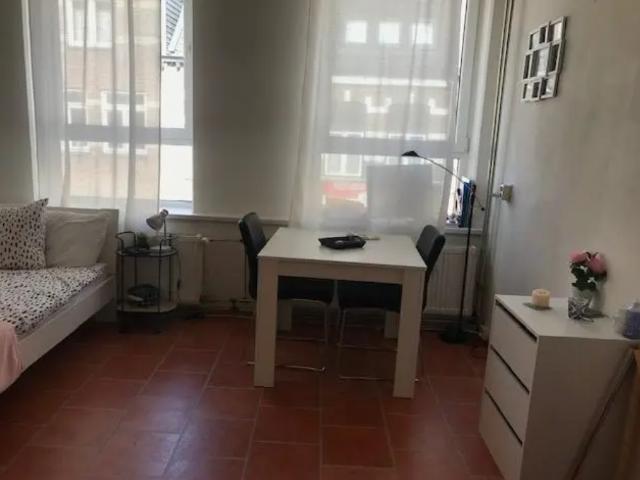 Studentenkamer te huur in rustig huis