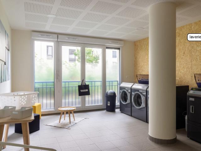 Studéa Suresnes: Studio