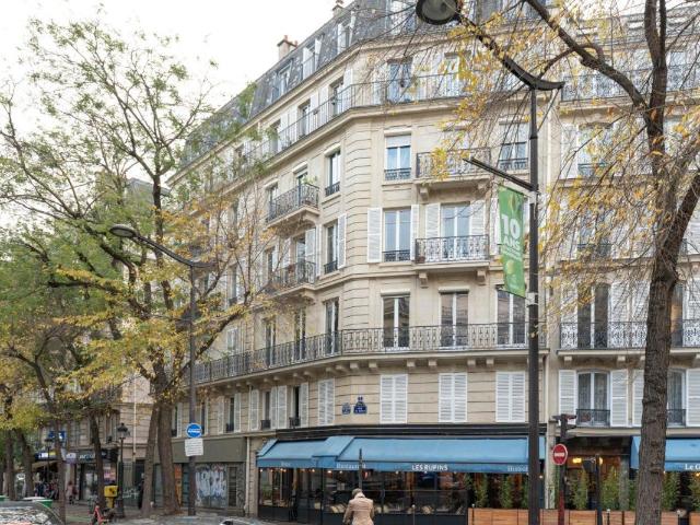 Studette 35 boulevard de Magenta