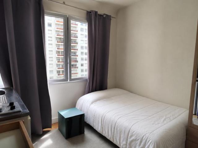 STUDETTE A LOUER COURBEVOIE