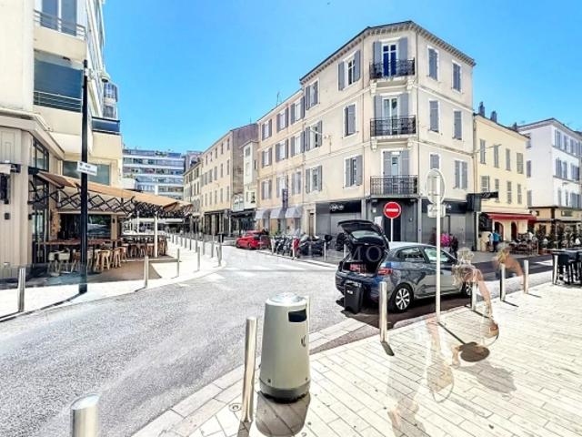 STUDETTE CROISETTE GRAND HOTEL