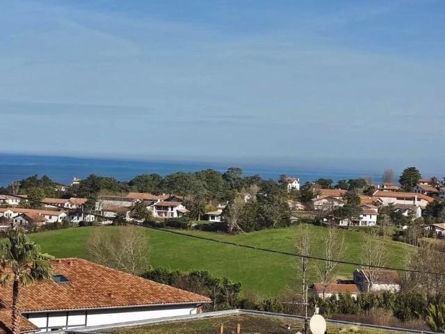 STUDETTE MEUBLEE A L ANNEE ST JEAN DE LUZ