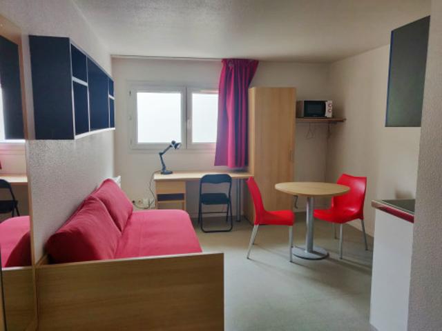 Studette meublée à louer Champs/Marne 670€cc/m