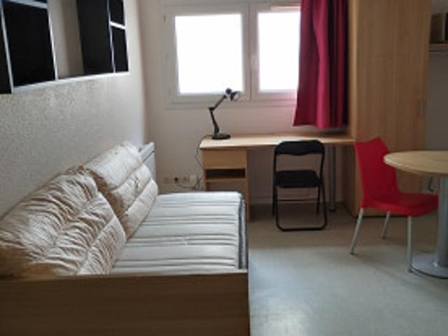 Studette meublée à louer Champs/Marne 670€cc/mois