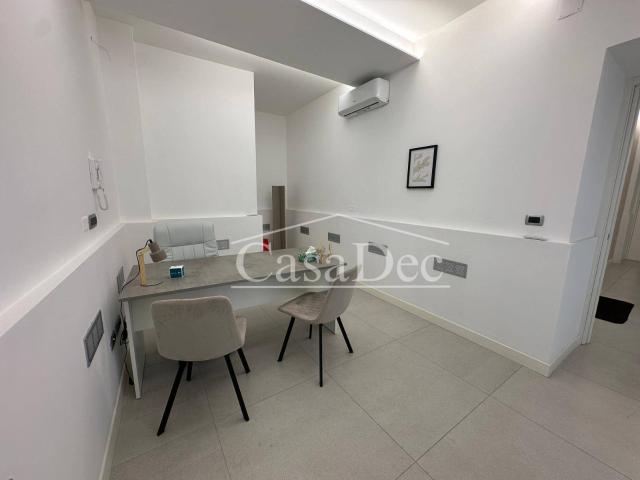 Studio/Ufficio in affitto a Aversa
