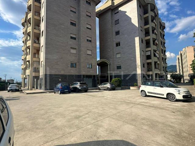 Studio/Ufficio in affitto a Cosenza, Nord